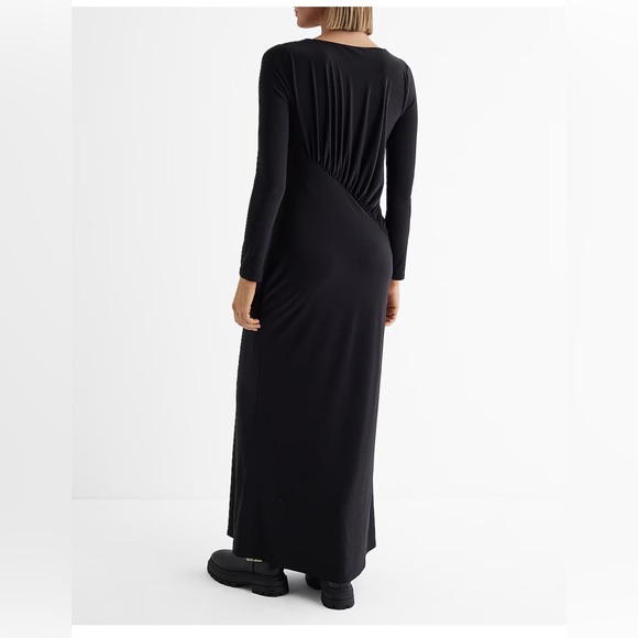 🚩 SOLD - Express Pleated Long Sleeve Cocktail Gown - Picture 4 of 7